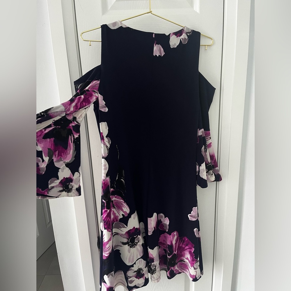 Ralph Lauren Floral Cold Shoulder‎ Dress | Size 2 | Bell Sleeves Cocktail - Picture 4 of 8